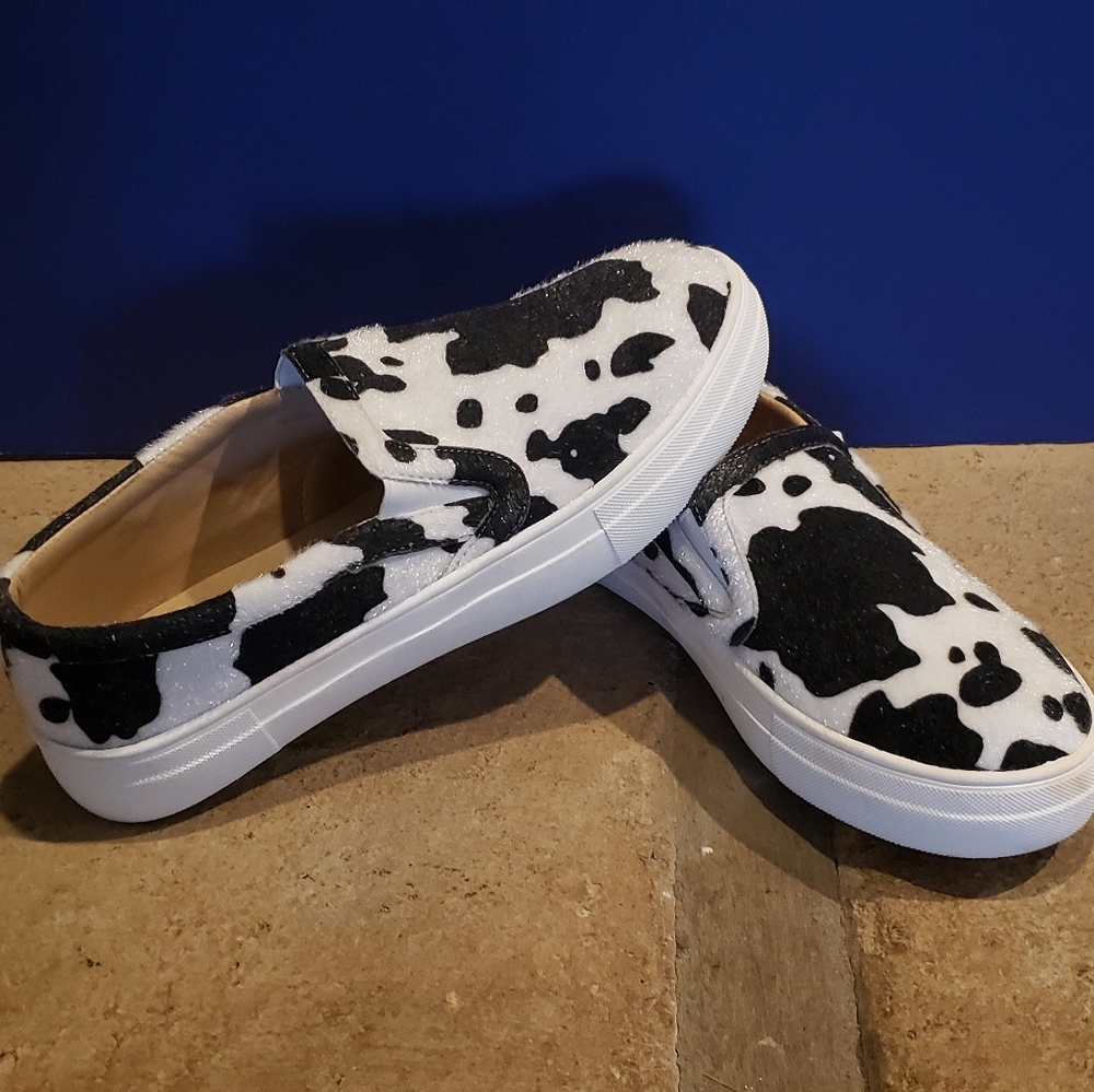 Cow Print Sneakers (Mata)